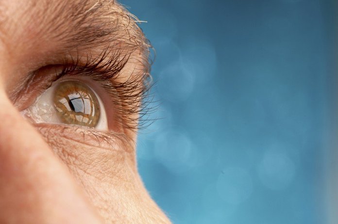 Как вылечить катаракту без операции?