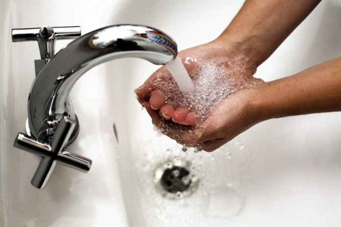 Мытые руки - профилактика диареи